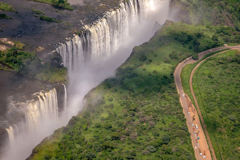 Cataratas_victoria2_edited