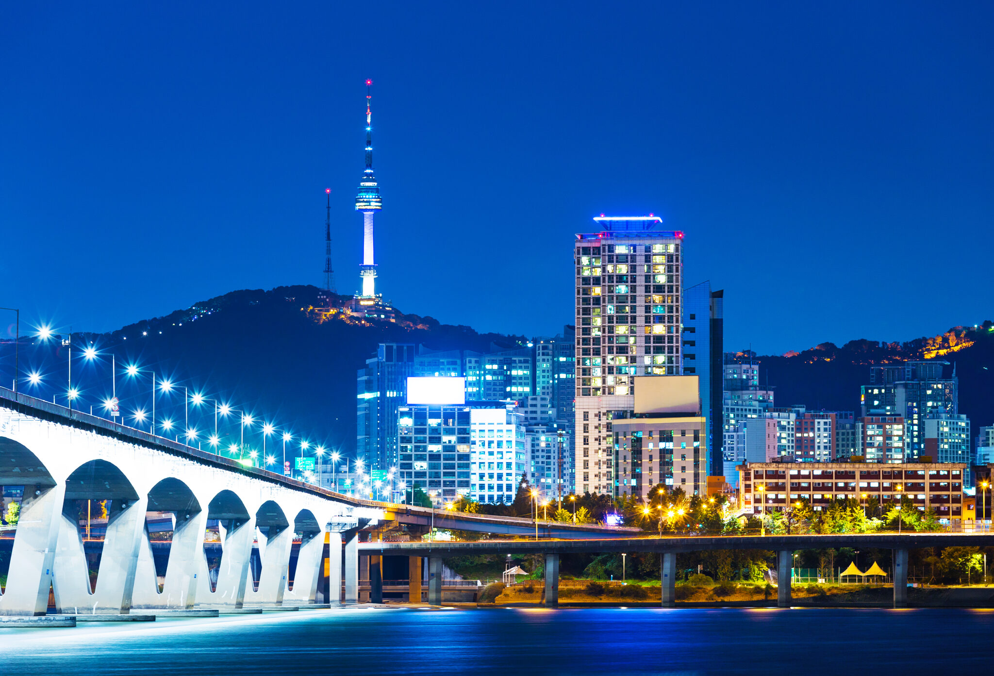 Han River and Bridge in Seoul