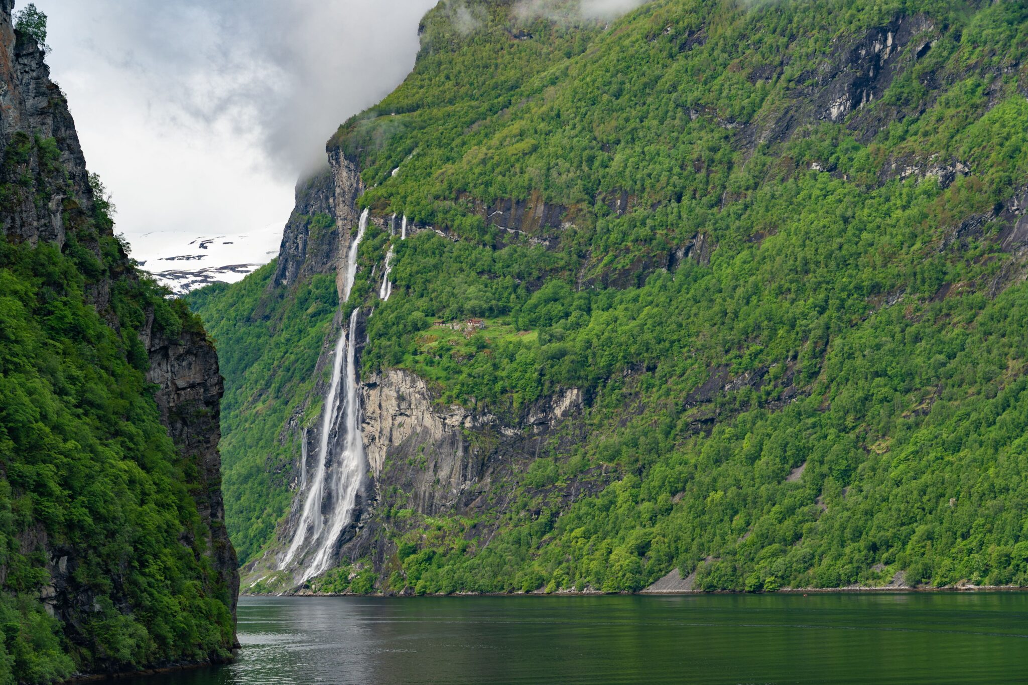beautiful-landscape-with-snowy-mountain-peaks-and-2026-01-07-07-22-55-utc (1)
