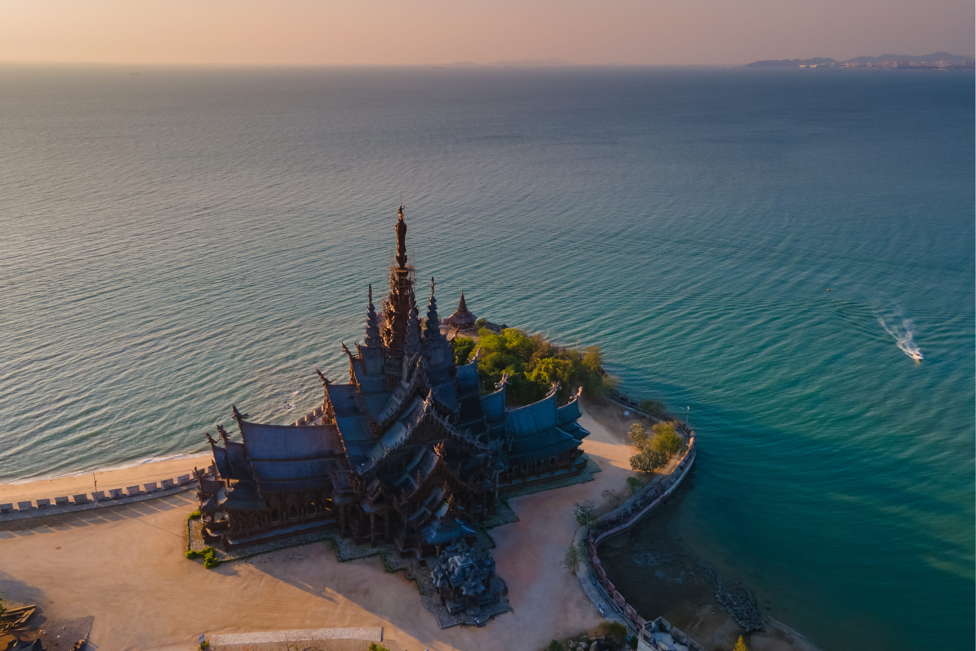 sanctuary-of-truth-pattaya-thailand-wooden-temp-2026-03-17-00-42-41-utc