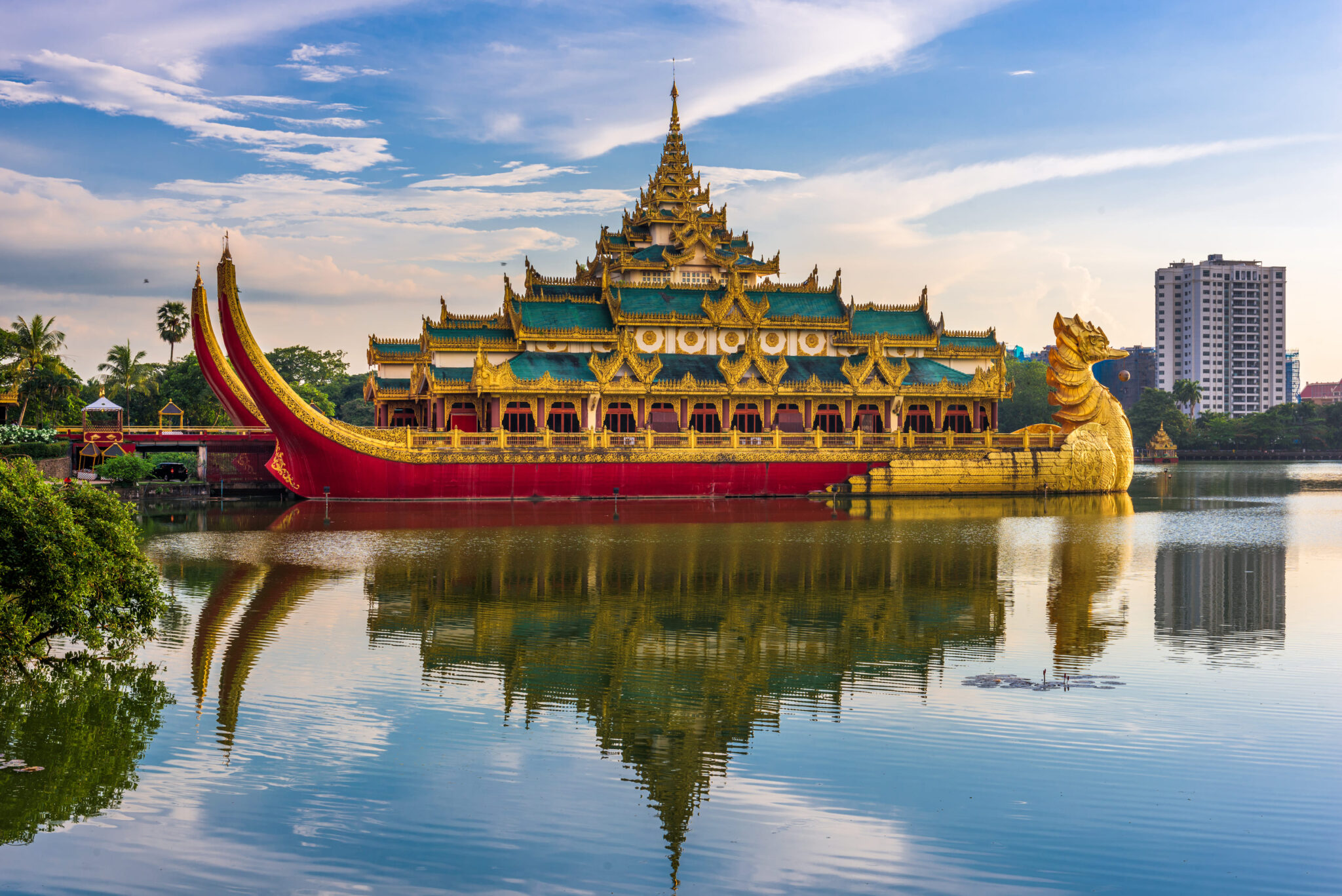 yangon-myanmar-at-karaweik-palace-in-kandawgyi-ro-2026-03-24-11-38-13-utc