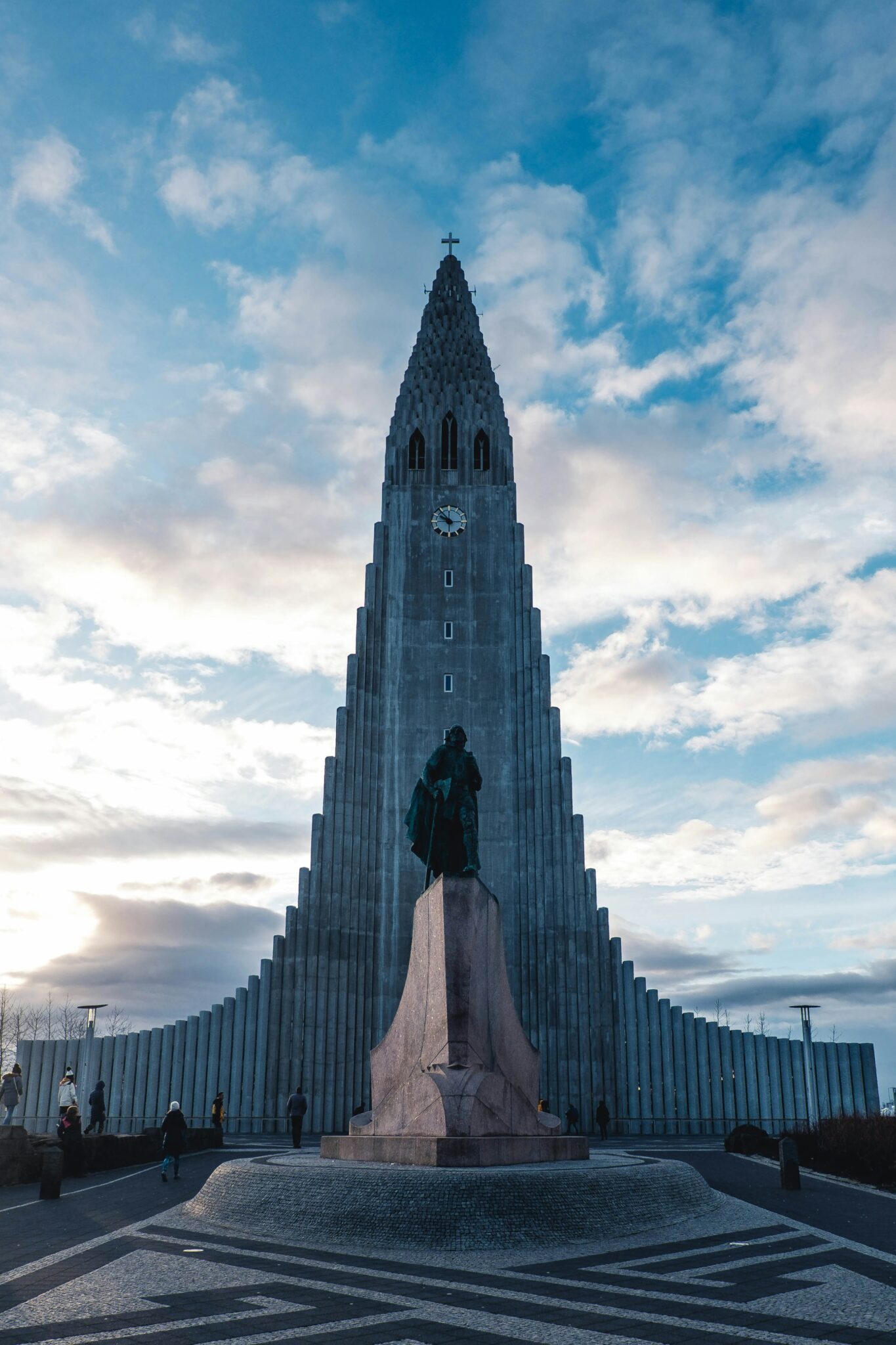 gashif-rheza-a5eSOCkiyzU-unsplash