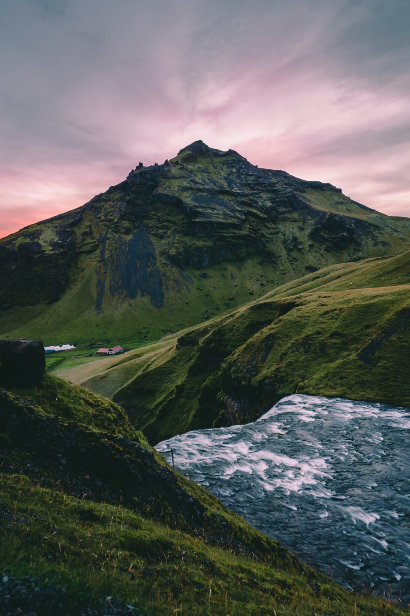 rasmus-smedstrup-mortensen-7_-qBXwDnSM-unsplash